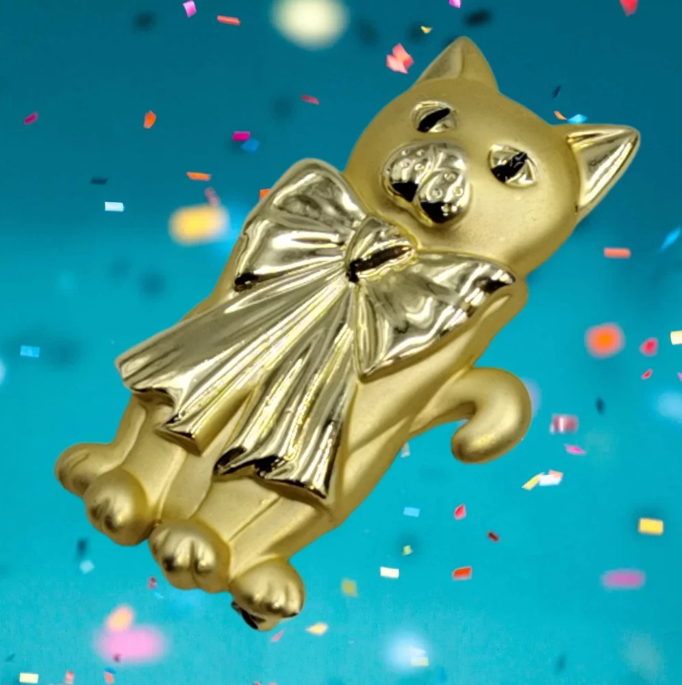 Gold Tone Cat Brooch